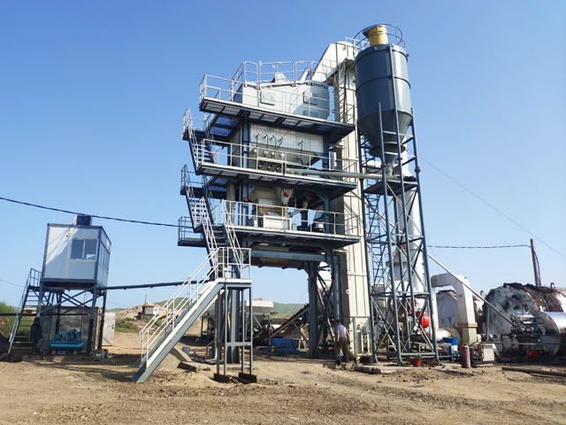 LB1000瀝(li)青攪(jiao)拌站(zhan)