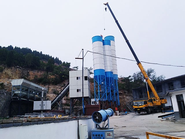 HZS120集裝(zhuang)箱式(shi)混凝(ning)土攪(jiao)拌站(zhan)